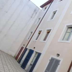Apart-hotel Temporesidence Chateauneuf